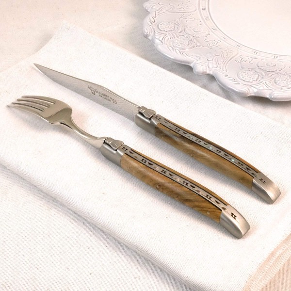 2 Premium Steakmesser und 2 Gabeln Set Walnuss Wurzelholz