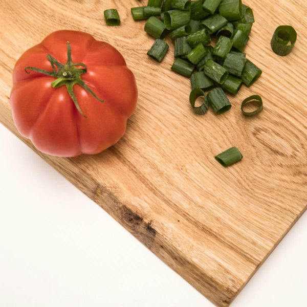 Pure Schneide- und Servierbrett natürliche Baumkante Eiche 50x25 cm