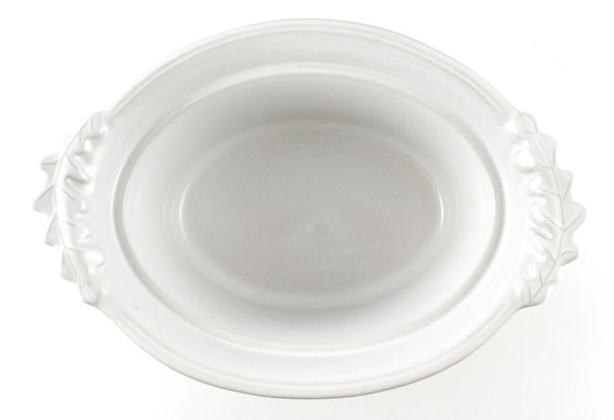 Terrine mit Eichenlaub 30 cm, Keramik emailliert weiß