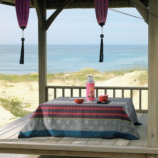 Tischdecke gewebt limitiert Yoko 170x170 cm