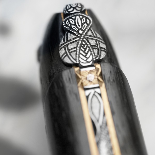 Éclipse Prestige limitiert fossile Mooreiche Diamanten 12C27 Stahl